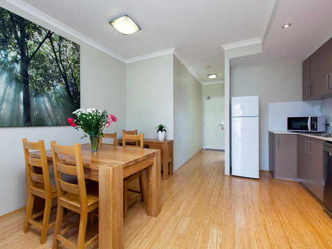 Airport Apartments By Vetroblu - Accommodation Fremantle 3