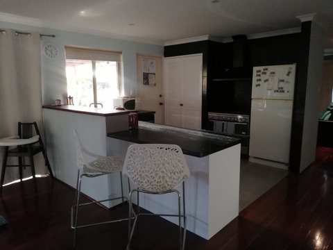 Beach Place @ Leeman - Accommodation Fremantle 4
