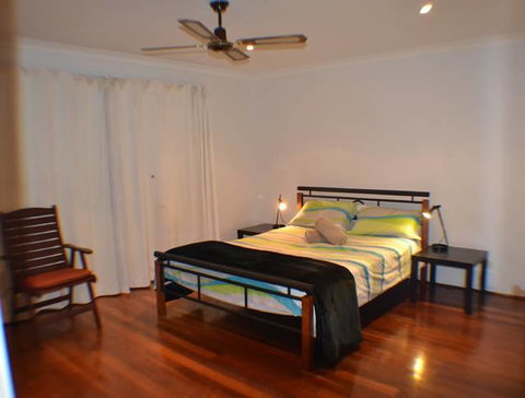 Beach Place @ Leeman - Accommodation Fremantle 7