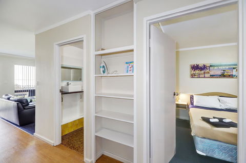 West Beach Lagoon 202 - Quiet & Ground Floor! - Accommodation Fremantle 10