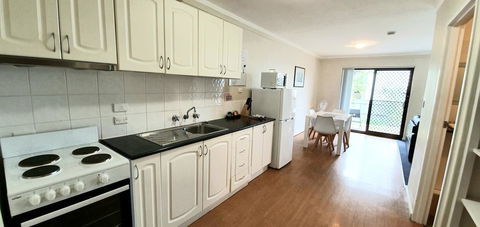 West Beach Lagoon 202 - Quiet & Ground Floor! - Accommodation Fremantle 6