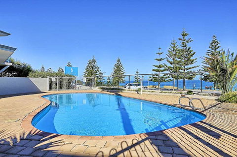 Beachfront @ Scarbs - Accommodation Fremantle 12