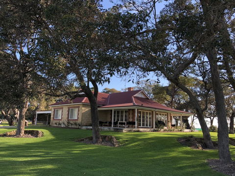 Caves Road Guest Houses - Accommodation Fremantle 19