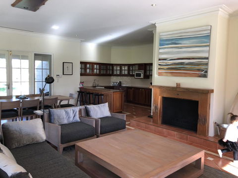 Caves Road Guest Houses - Accommodation Fremantle 23