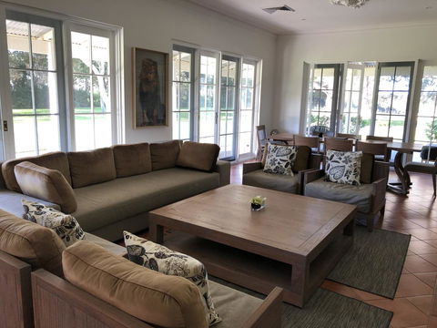 Caves Road Guest Houses - Accommodation Fremantle 18