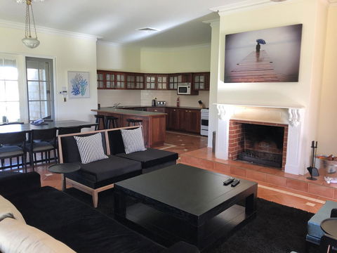 Caves Road Guest Houses - Accommodation Fremantle 8