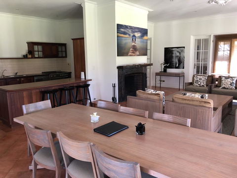 Caves Road Guest Houses - Accommodation Fremantle 15