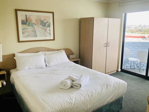 West Beach Lagoon 114 â€“ Ocean Views - Accommodation Fremantle 6