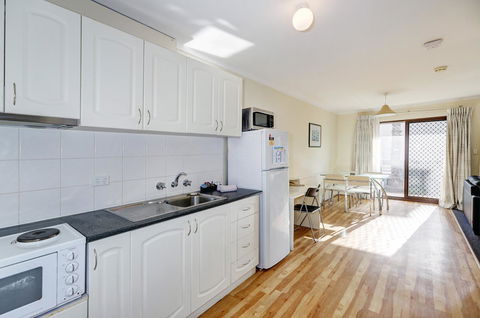 West Beach Lagoon 208 â€“ Great Value! - Accommodation Fremantle 12