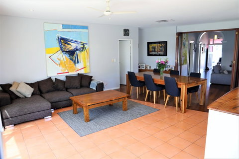 Fremantle Heritage Home For You To Enjoy! - Accommodation Fremantle 18
