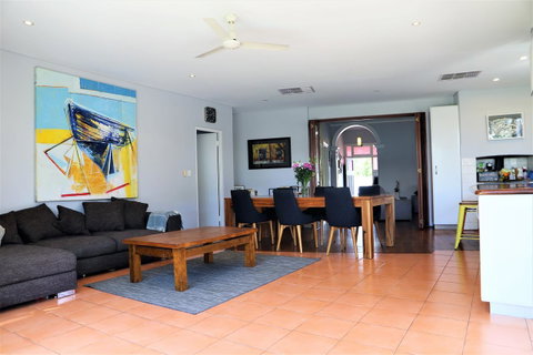 Fremantle Heritage Home For You To Enjoy! - Accommodation Fremantle 12