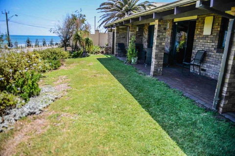 Geraldton Holliday Villas - Accommodation Fremantle 1