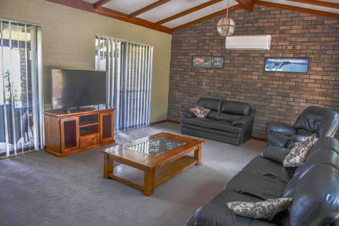 Geraldton Holliday Villas - Accommodation Fremantle 8