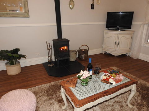 Quiet Escapes Cottages - Accommodation Fremantle 4