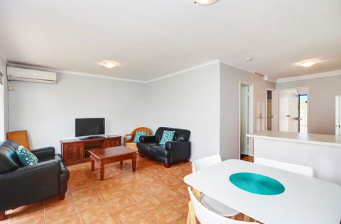 West Beach Lagoon 204 â€“ Ground Floor - Accommodation Fremantle 11