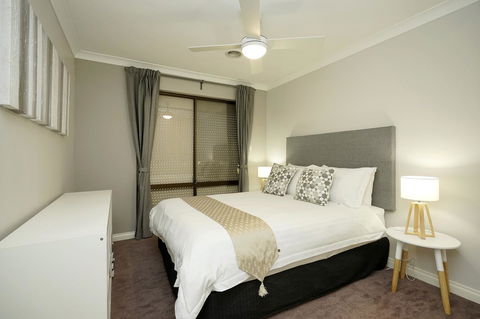 Marcus Villa Booragoon - Accommodation Fremantle 11