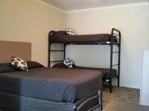 Mandurah Foreshore Motel - Accommodation Fremantle 11