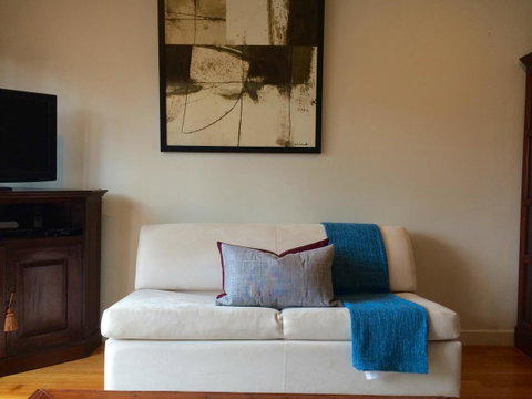 Cloisters - Accommodation Fremantle 5