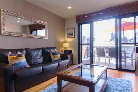 Cloisters - Accommodation Fremantle 4