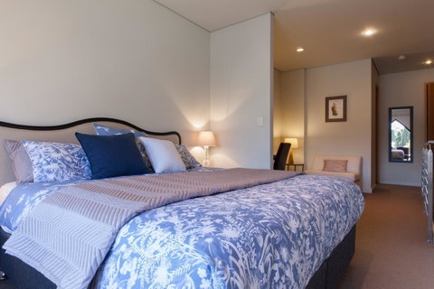 Cloisters - Accommodation Fremantle 10
