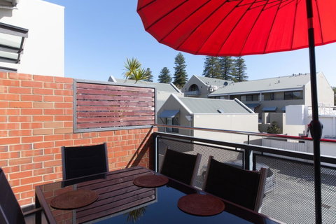 Cloisters - Accommodation Fremantle 6