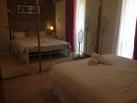 â˜… Stylish Family Home! â˜… - Accommodation Fremantle 9