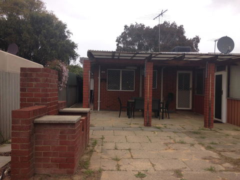 â˜… Stylish Family Home! â˜… - Accommodation Fremantle 25