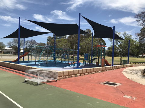 Gerring Court With Free 1 Car Bay Parking - Accommodation Fremantle 21