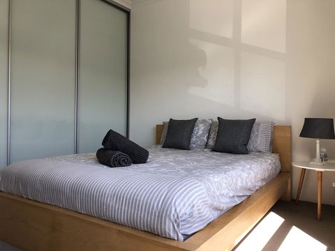 Gerring Court With Free 1 Car Bay Parking - Accommodation Fremantle 2