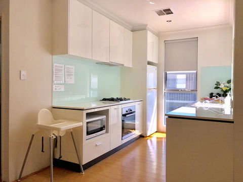 Gerring Court With Free 1 Car Bay Parking - Accommodation Fremantle 9