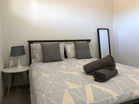 Gerring Court With Free 1 Car Bay Parking - Accommodation Fremantle 5