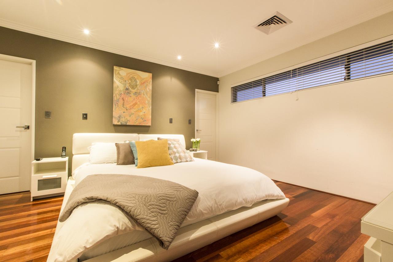 Ardross WA Accommodation Fremantle