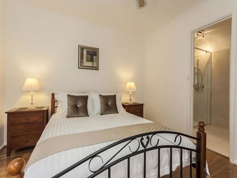 Attadale Excutive Villa - Accommodation Fremantle 13