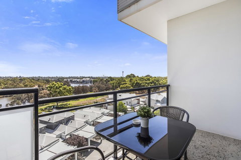 508 Stupendous Sunsets & Views Pool Gym Parking - Accommodation Fremantle 26