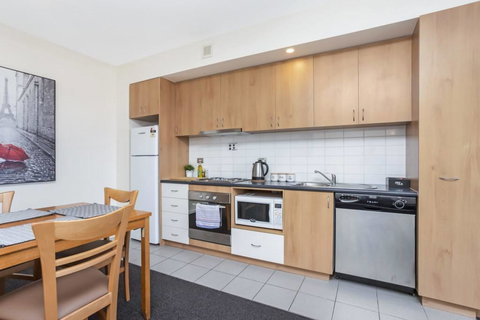 508 Stupendous Sunsets & Views Pool Gym Parking - Accommodation Fremantle 43