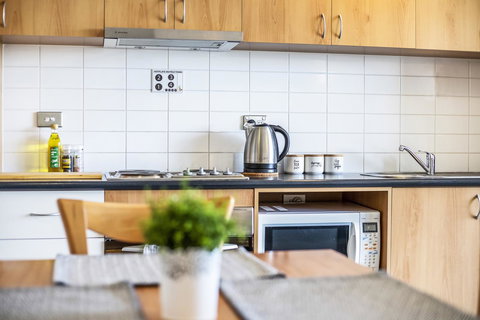 508 Stupendous Sunsets & Views Pool Gym Parking - Accommodation Fremantle 14