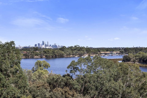 508 Stupendous Sunsets & Views Pool Gym Parking - Accommodation Fremantle 32