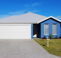 The beach house - Accommodation Fremantle