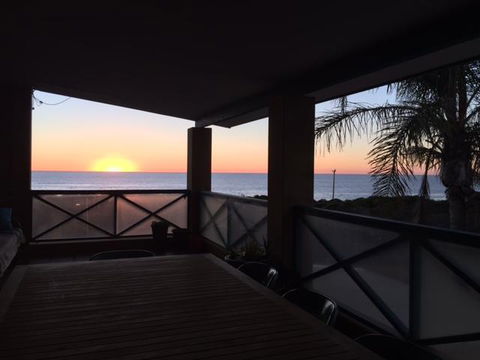 Surf Views - Accommodation Fremantle 0