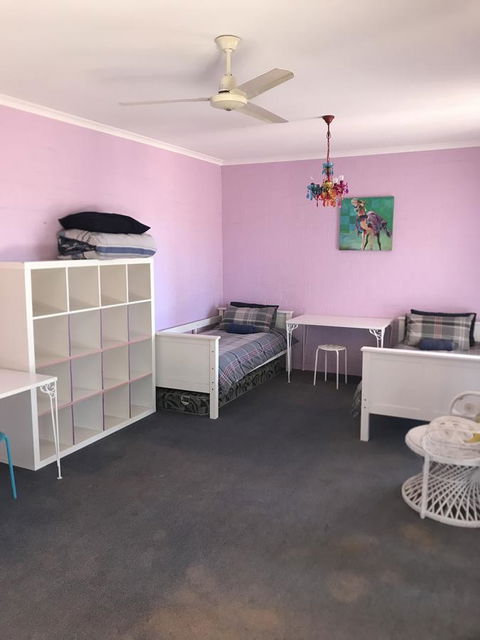 Surf Views - Accommodation Fremantle 8