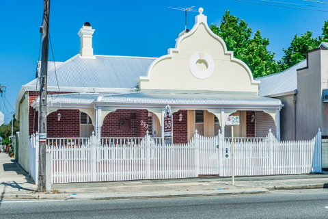 South Beach Bed & Breakfast - Accommodation Fremantle 3