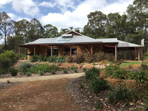 Denmark Forest Retreat - Accommodation Fremantle 0