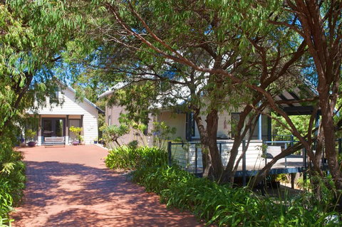 Zephyr Studio - Accommodation Fremantle 24