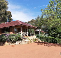 Eleebana Guest House - Accommodation Fremantle