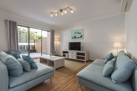 Cottesloe Sea Salt Abode - Executive Escapes - Accommodation Fremantle 1