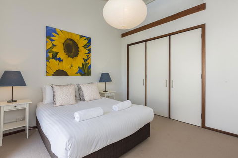 Cottesloe Sea Salt Abode - Executive Escapes - Accommodation Fremantle 5