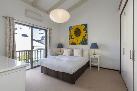 Cottesloe Sea Salt Abode - Executive Escapes - Accommodation Fremantle 4