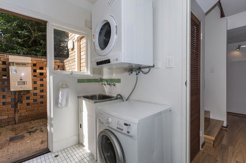Cottesloe Sea Salt Abode - Executive Escapes - Accommodation Fremantle 12