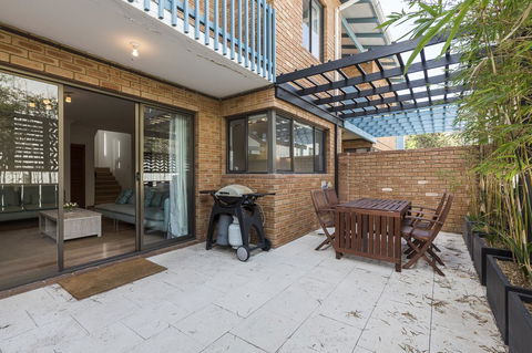 Cottesloe Sea Salt Abode - Executive Escapes - Accommodation Fremantle 10