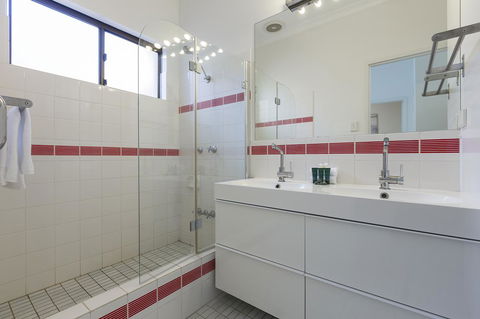 Cottesloe Sea Salt Abode - Executive Escapes - Accommodation Fremantle 11